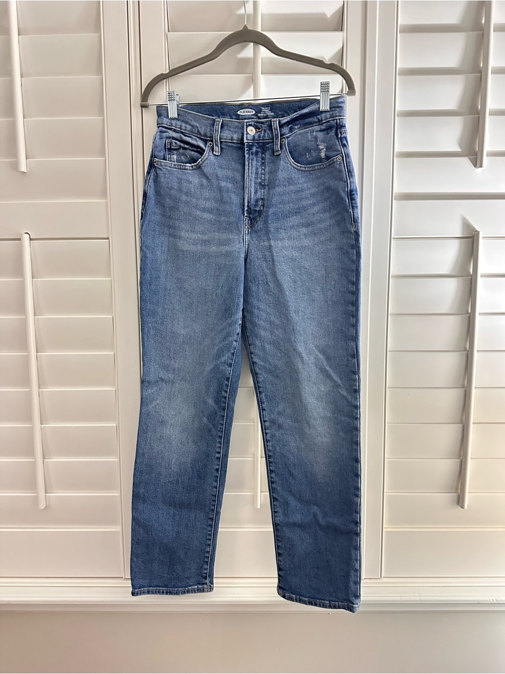 Old Navy Women's Straight-Leg Jeans in Medium Blue Wash